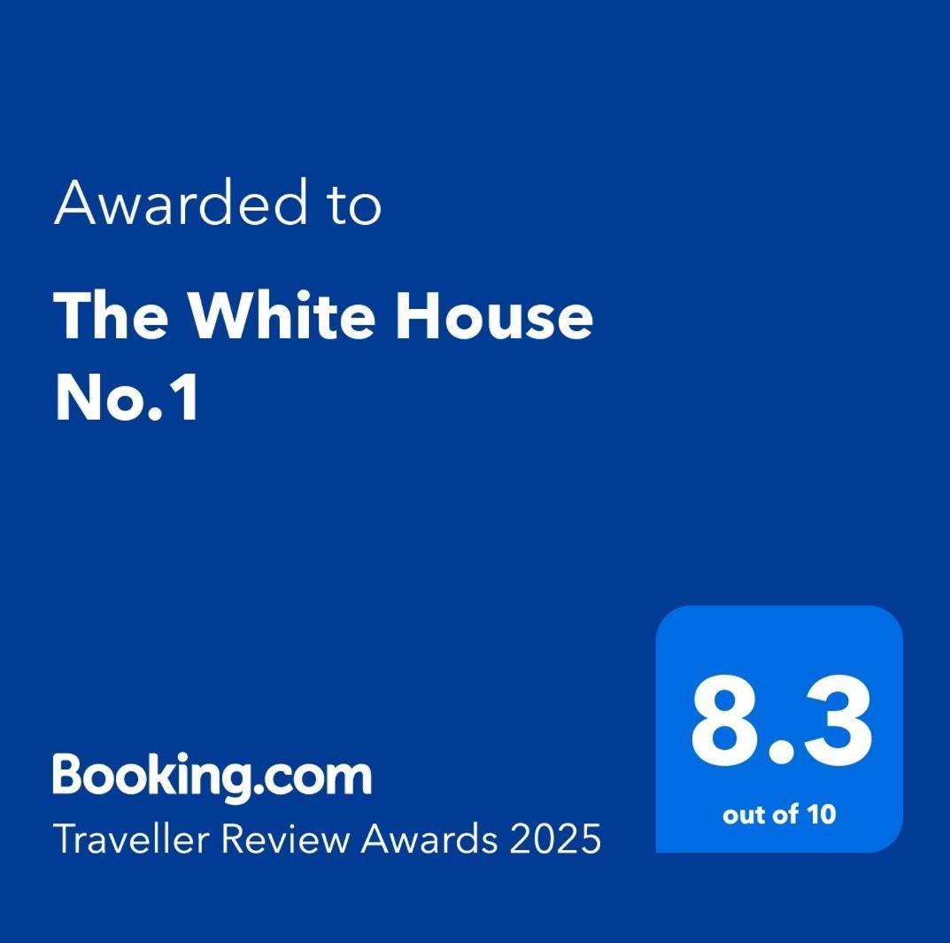 The White House Lodges Brufut 외부 사진